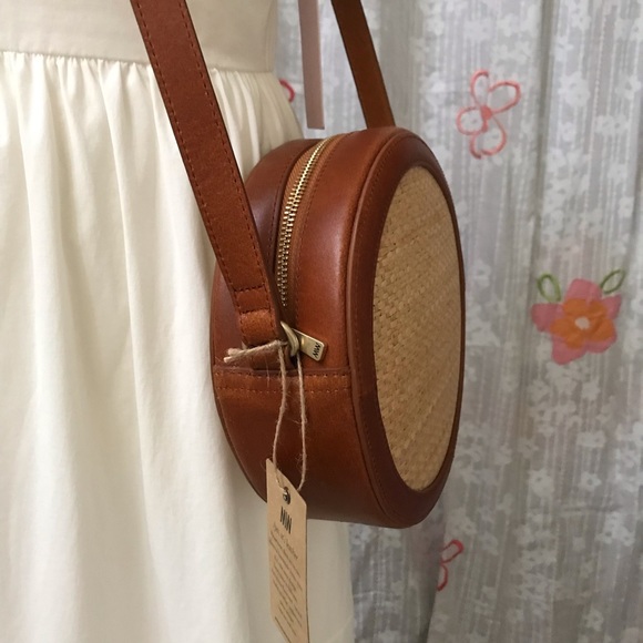 Woven Canteen Crossbody Bag - Most Wanted USA - Picture 3 of 16